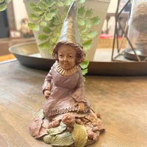 1983 Retired Tom Clark Cairn Studios Jennie Statue Wearing Riding Turtle 4.25 in